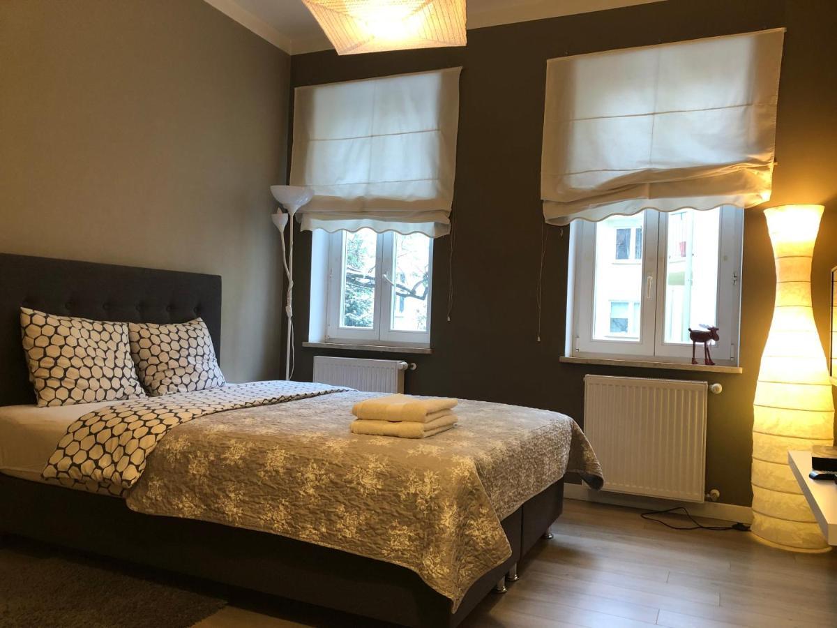 Czeslawa Apartment Poznan Bagian luar foto